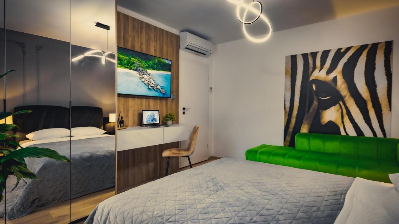 Central Luxury Home تيميشورا المظهر الخارجي الصورة
