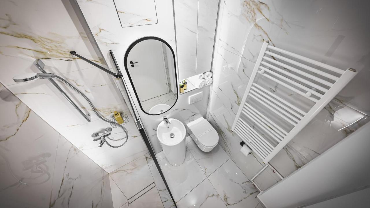 Central Luxury Home تيميشورا المظهر الخارجي الصورة