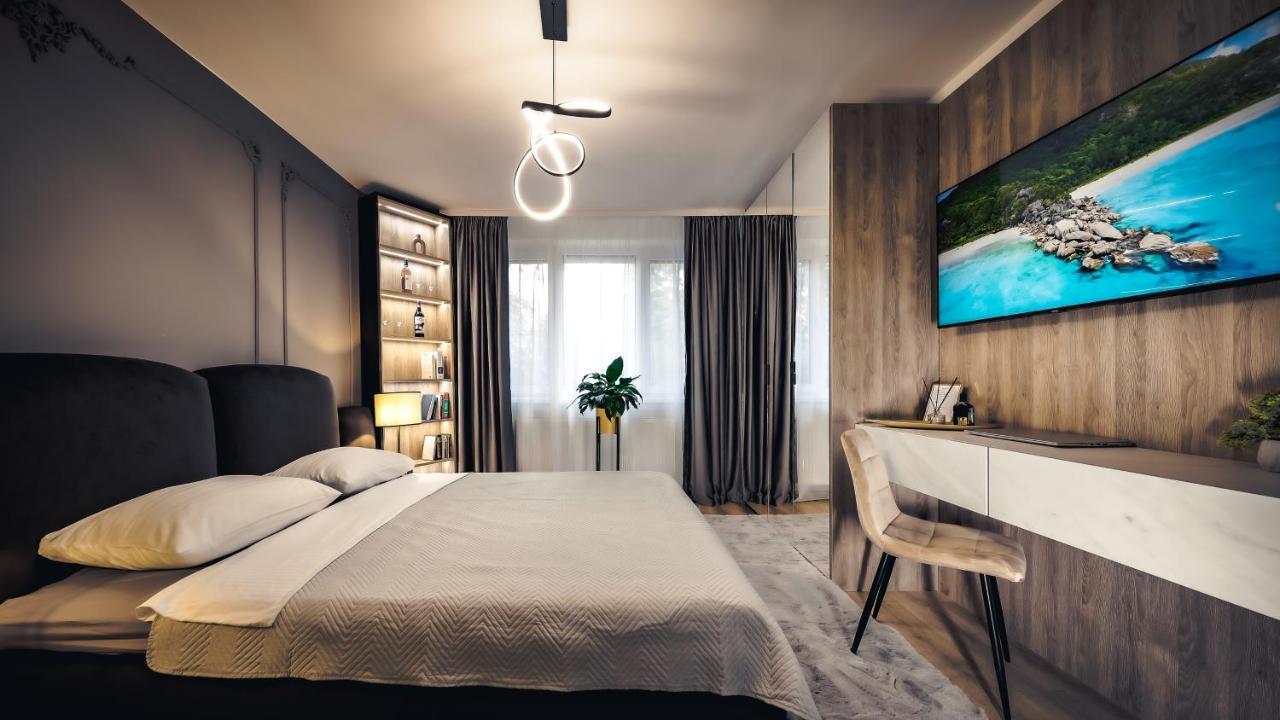 Central Luxury Home تيميشورا المظهر الخارجي الصورة